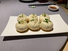蟹粉生煎-成隆行·蟹王府(九江路店)