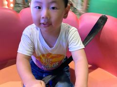 -蓝精灵乐园·世茂精灵之城主题乐园