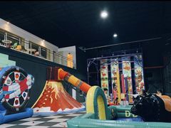 -嘿哟动霸CHUA·新潮玩运动娱乐中心·蹦床滑冰团建乐园