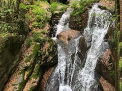 -藏龙百瀑风景区