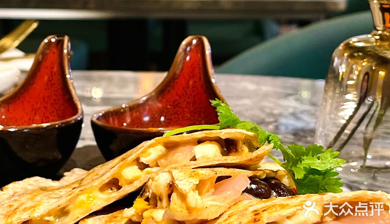 🎊广州新店｜首试太古汇轻奢风西餐厅｜Essentials