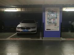 -上海来福士广场-停车场