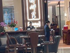 -醉辉皇上海之巅(上海中心大厦店)