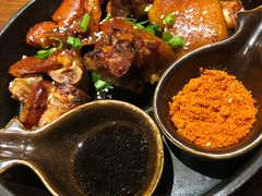 个旧烤猪蹄-云海肴·汽锅鸡·云南菜(美罗城店)