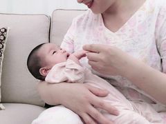 -爱的果实月嫂育婴师(世纪东方店)