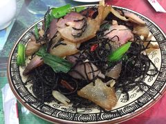 -乡土特色.冷锅鱼.牦牛肉汤锅