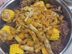 -内蒙焖面大盆骨餐馆(山大路店)