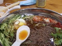 -小鱼小面(小汤山店)