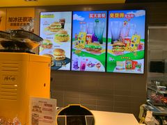 -麦当劳(轻轨曹杨路店)
