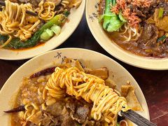 -方铲铲·成都板凳面(滨江银泰店)