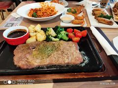 -必胜客(阿罗海店)