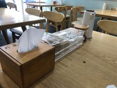 大堂-金诚张妈妈羊汤·驴肉火烧(旧宫佳和园店)