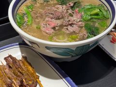 -云阿蛮云南生烫牛肉米线(奉贤路店)