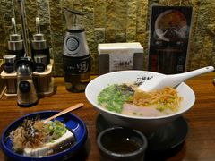 -一豚轩·烧鸟·豚骨拉面(五四路店)