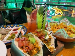 -Famous肥猫墨西哥音乐餐吧(五棵松华熙LIVE店)