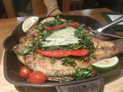 -云海肴·汽锅鸡·云南菜(天山百盛优客店)