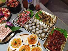 -围炉肉舍•炭烤活鳗•丹东海鲜烤肉(步行街店)