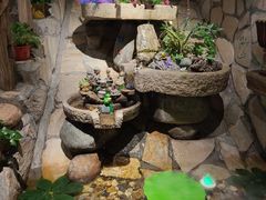 -老牌坊云南鱼豆花火锅(爱建店)