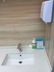 -瑞丽口腔·美学矫正中心