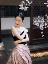 -NaNa婚纱礼服馆