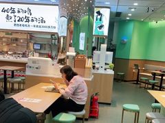 大堂-老乡鸡(西岸凤巢店)