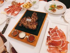 -奥斯特牛排馆(美第奇宫店)