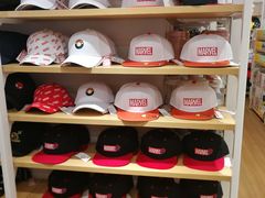 -名创优品(北京新中关购物中心地铁层店)