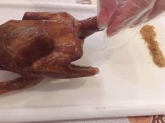 脆皮嫩香乳鸽-威尼斯西餐厅(古镇店)