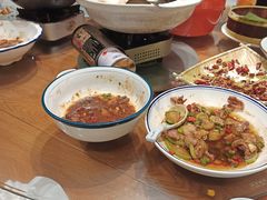 -黄泥岗·地道湖北菜(奥特莱斯店)