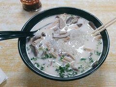 -津津老鸭粉丝馆(正东路店)