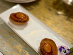 原只鲍鱼花胶酥-唐阁(香港朗廷酒店)