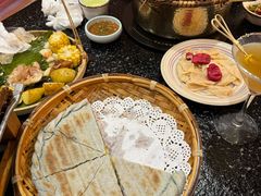 -小锅巴纳西餐厅