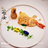 金桥一家彰显“富豪”气息的融合粤菜馆