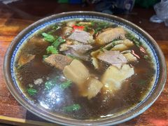 -赵氏牛肉罩火烧