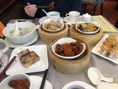 鲜虾肉粒脆皮肠-名门金宴