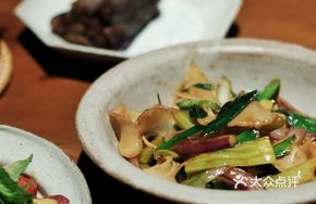 Chaozhou Sour Cabbage Stir-fried Snail Slices