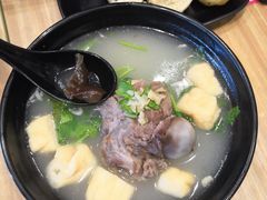 大骨头粉丝汤-小杨生煎(周浦万达店)