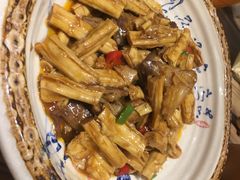 -九转小磨·非遗东北菜(万达广场店)