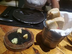 餐前包-AZUL by FUEL蓝色·法式酒馆(琶醍店)