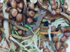-松江屯东北农家铁锅炖(沧州店)