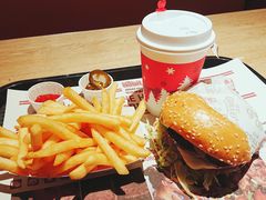 -The Habit Burger Grill 哈比特汉堡(复兴soho店)
