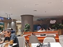 -金马门国际美食百汇(珞喻路店)