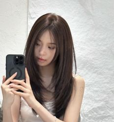 -安蒂护肤造型
