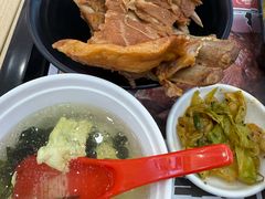 -犟骨头排骨饭•大骨面(弘阳广场店)