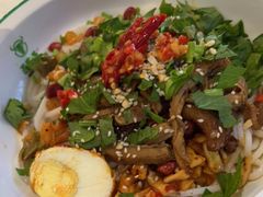 -百春原湖南牛肉粉(百联世纪店)