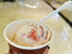 草莓单球-哈根达斯(皇庭店)