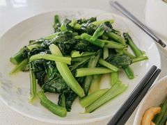 -爱的果实月嫂育婴师(世纪东方店)