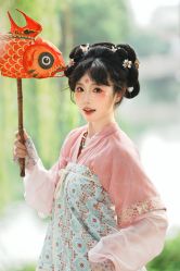 -两间半汉服工作室(平江路店)