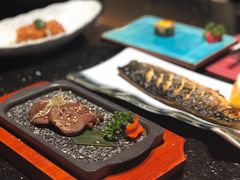 -香格里拉鱼跃地中海西餐厅·牛排披萨