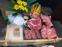 -铭牛烧肉·和牛海鲜自助(高新月牙湖店)